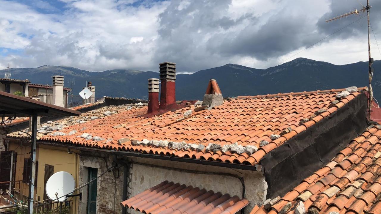 Il Riccio, Valle Roveto Country House Roccavivi Exterior foto